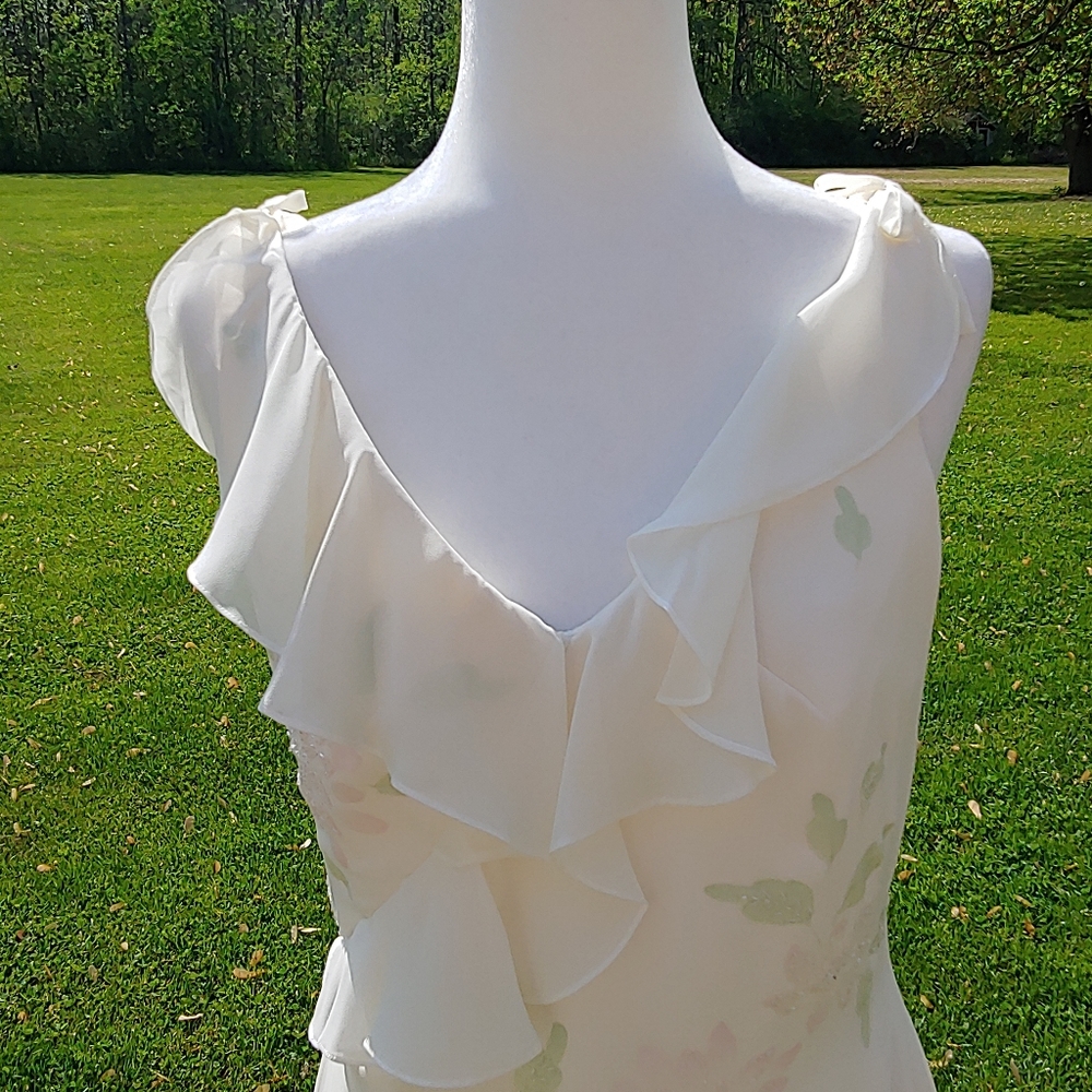 Formal Dress by St. Patrick - Picture 13 of 14